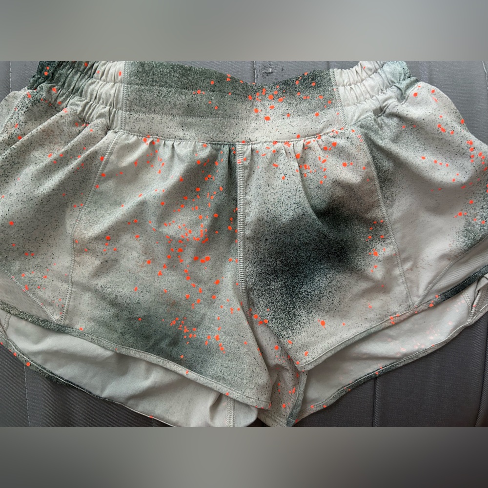 Lululemon hotty hot shorts!